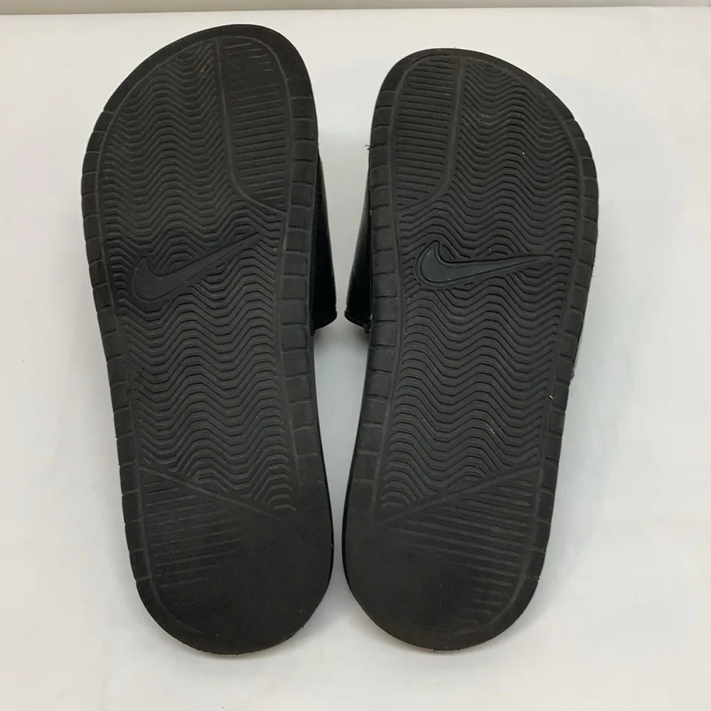 Nike men’s black sandals 343880 size 8